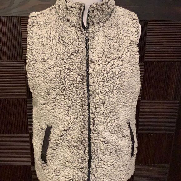 Francesca's Collections Jackets & Blazers - Francesca’s Harpers Heritage reversible vest